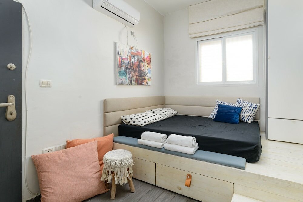 Фото Quiet Studio near Beach & Market