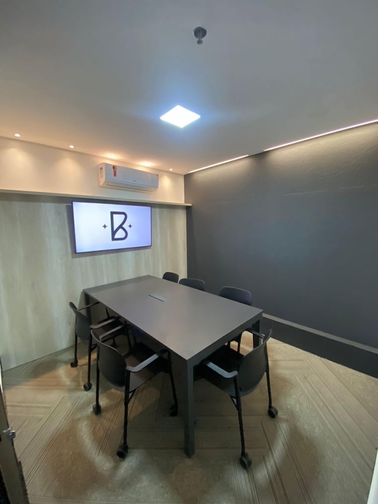 Фото Hotel Black Inn Flamboyant