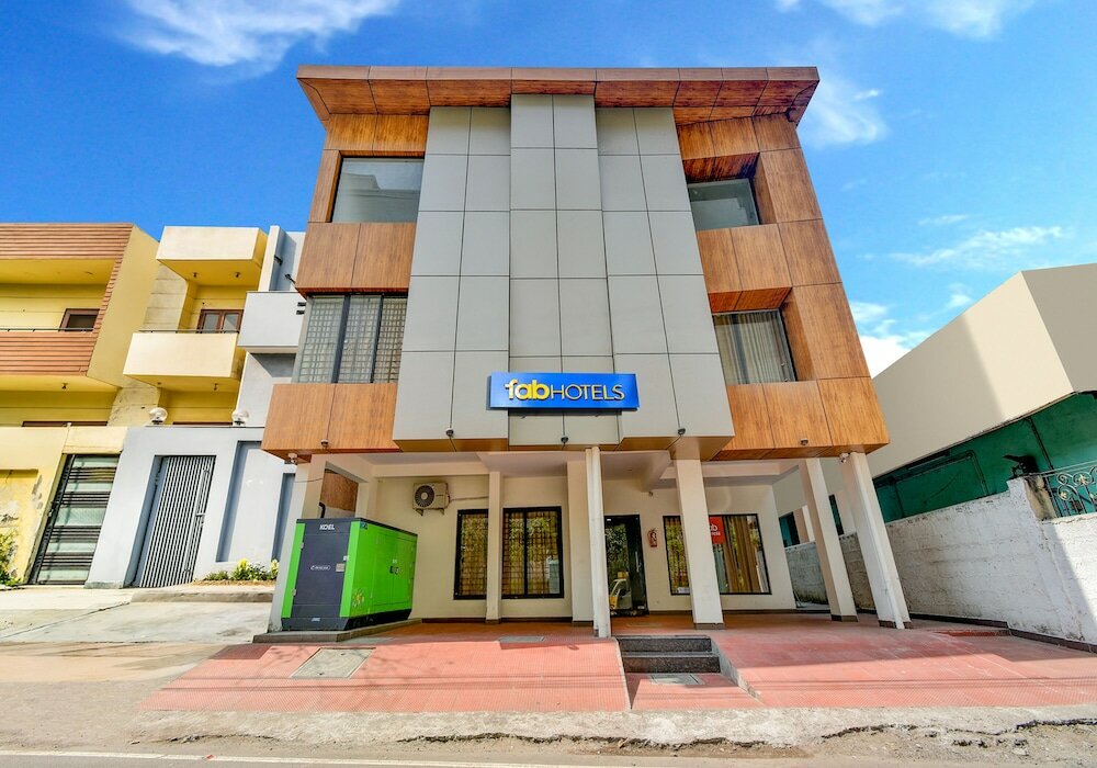 Фото отеля 1