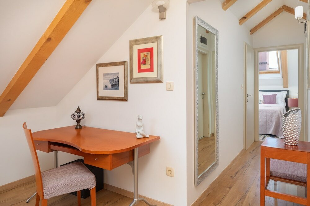 Фото Romantic apartment in the attic