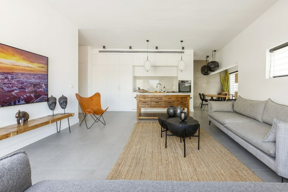 Фото AirTLV-Bazel Apartment With Balcony