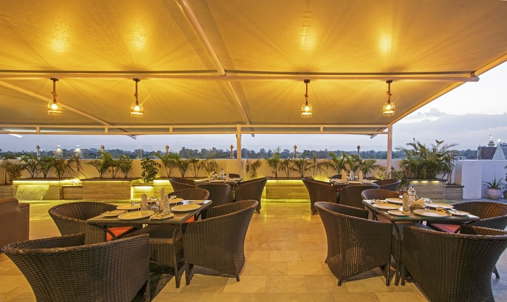 Фото Treebo Trend Chandigarh Grand