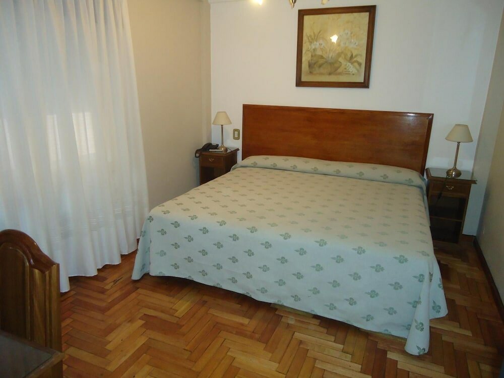 Фото Gran Hotel Mercedes