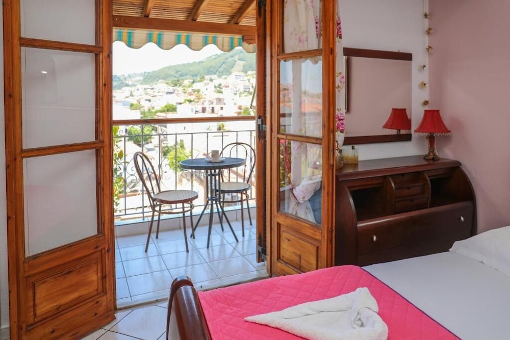 Фото Vaya Zorba Studios