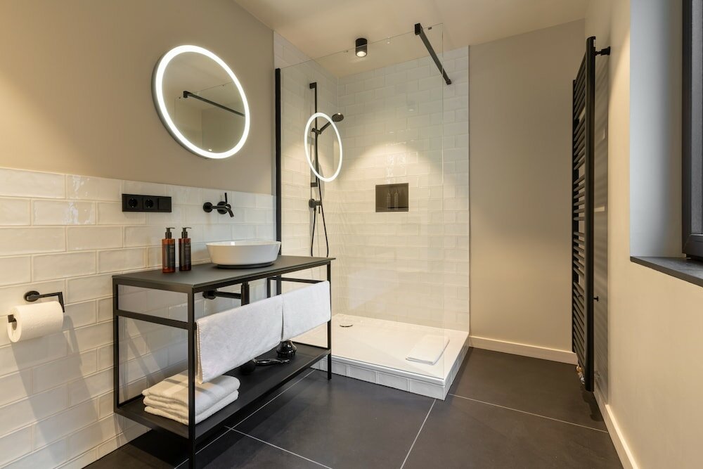 Фото The Adams - Self Check-in Design Hotel