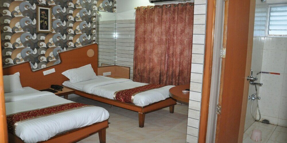 Фото Hotel Mahabir Galaxy