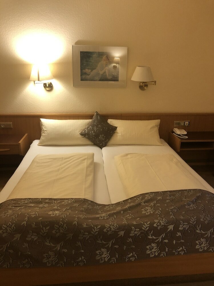 Фото Hotel Zum Kaffeekännchen