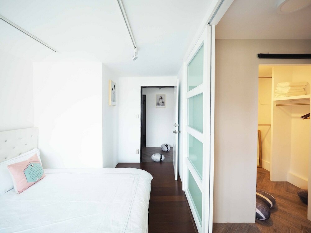 Фото Yongchun Mrt Station