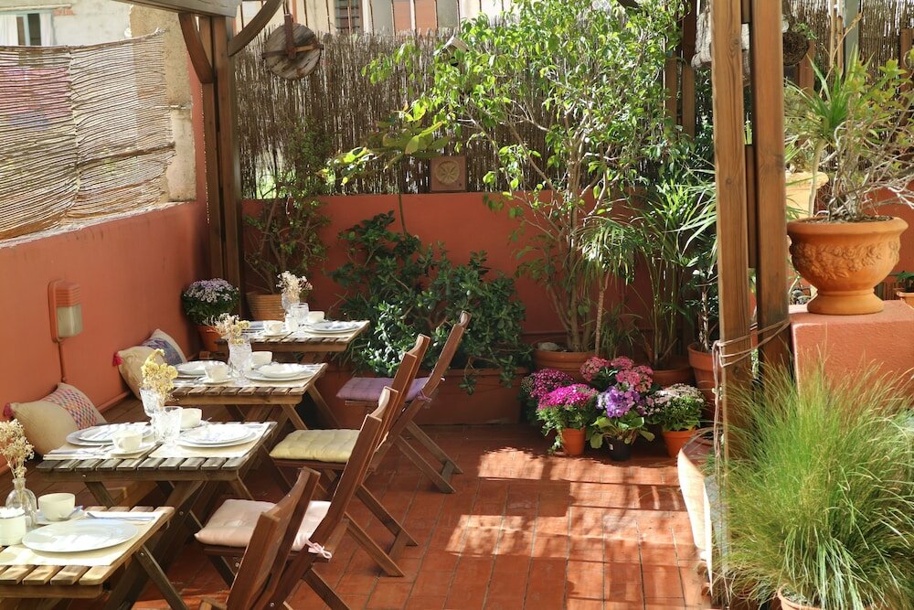 Фото Hostal B&b Poblenou