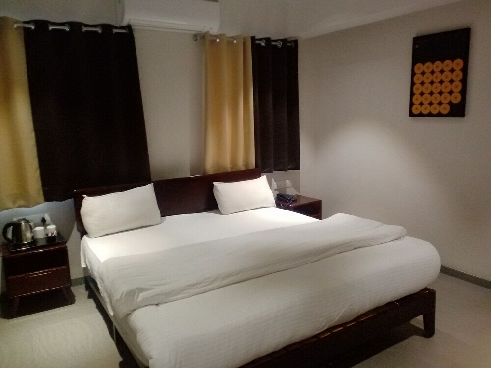 Фото Отель Marigold Mount Abu with Swimming Pool