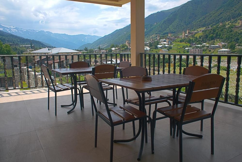 Фото Mestia Residence