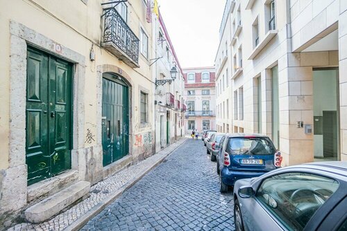 Гостиница Chiado & Design Apartment в Лиссабоне