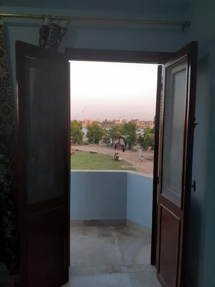 Фото Nile Youth Hostel