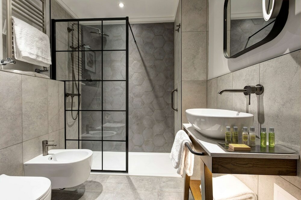 Фото DoubleTree by Hilton Rome Monti