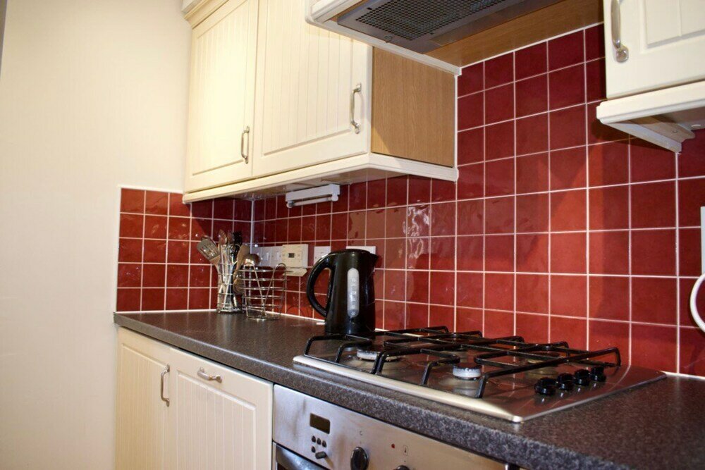 Фото Bright Apartment Close to City Centre