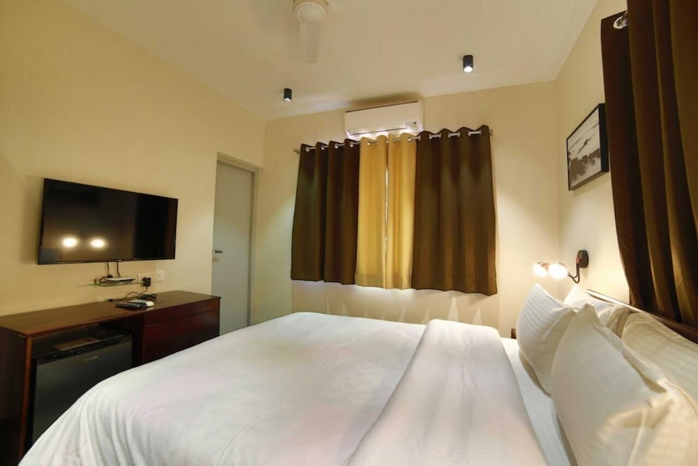 Фото Отель Marigold Mount Abu with Swimming Pool