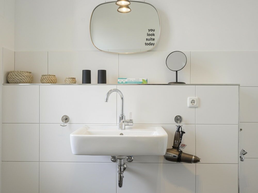 Фото Limehome Zwickau Große Biergasse