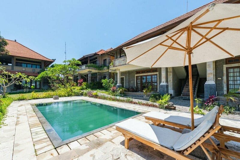Гостиница RedDoorz @ Balakosa Resort Sanur