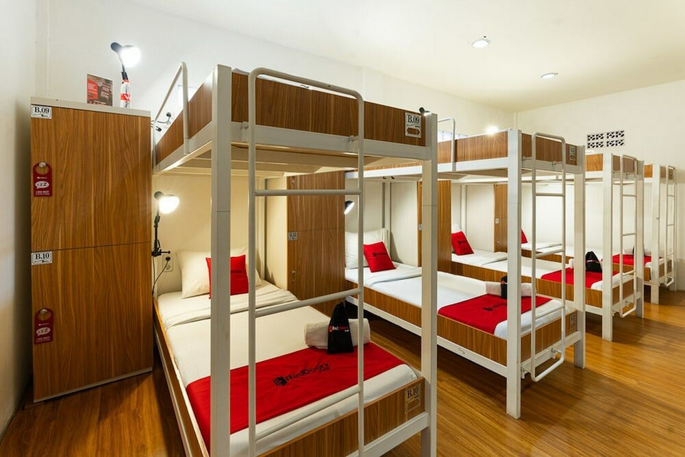 Фото RedDoorz Hostel @ Dago 2