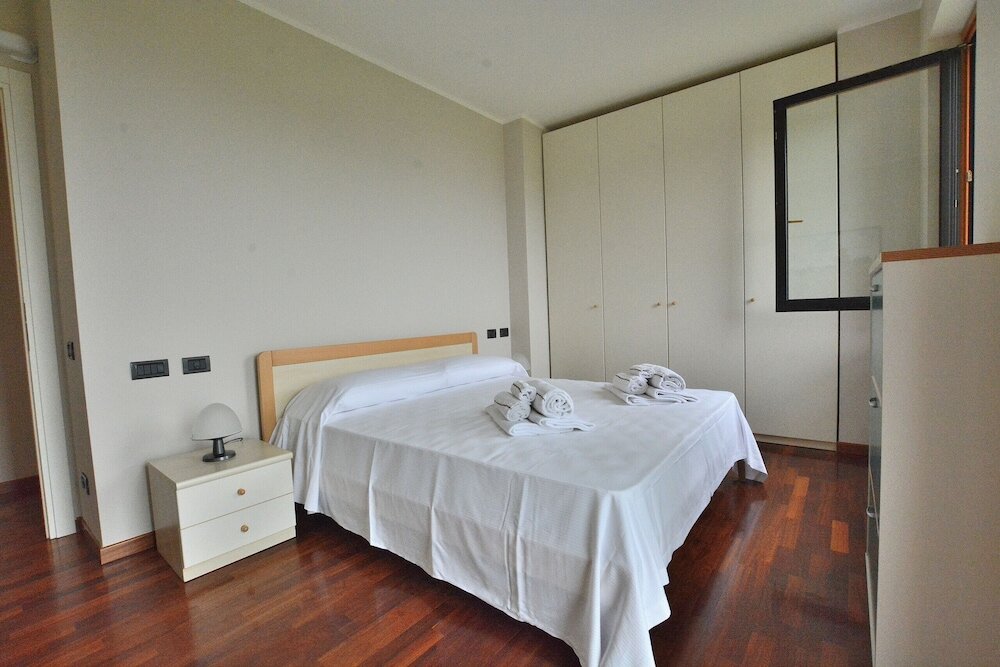 Фото Apartment Montegolo Four With Pool And Lake View