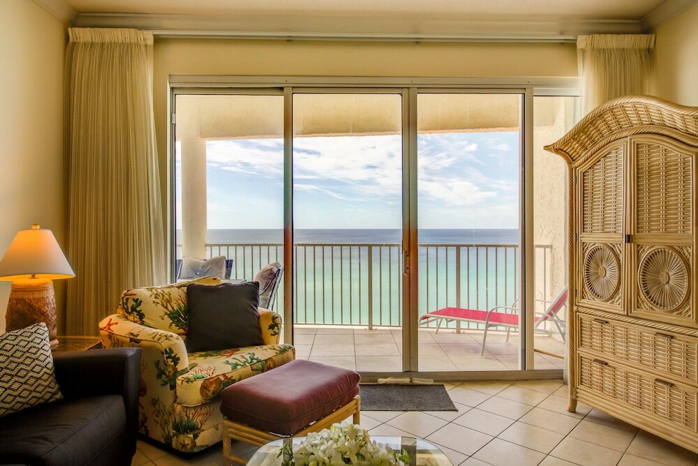 Фото Long Beach by Forehand Rentals