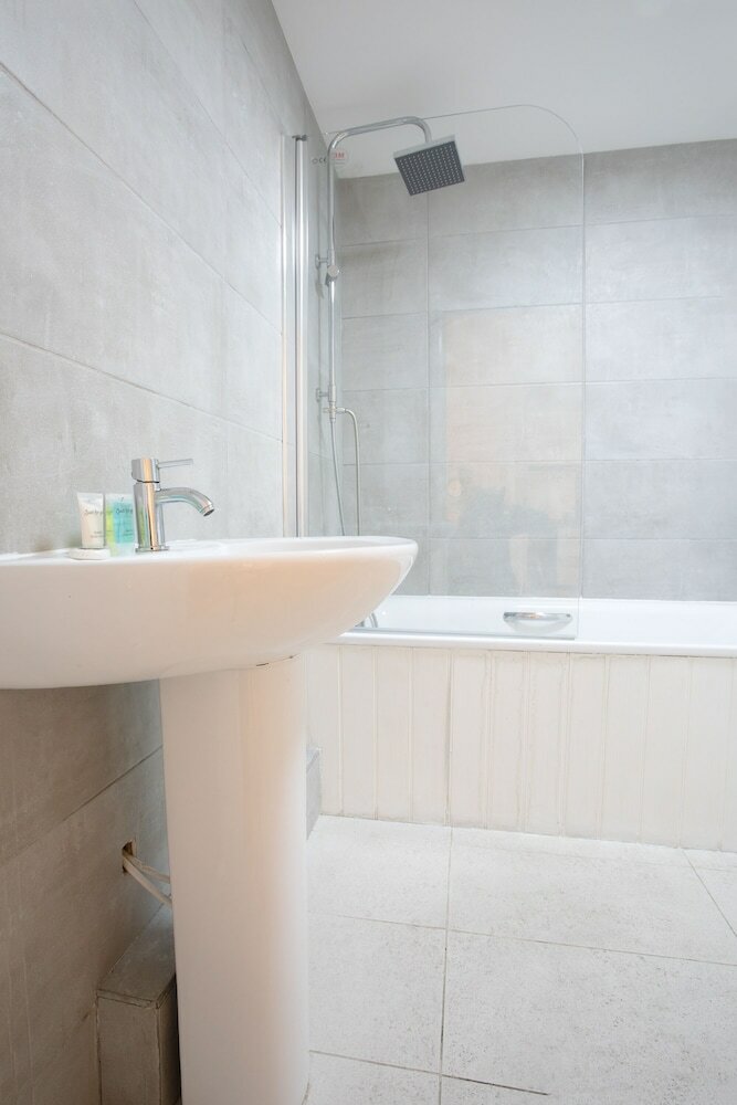 Фото Rest & Recharge Regents Ct 3bed Sleeps 7