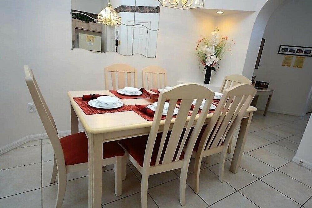 Фото 663 4-bedroom Pool Home, Eagle Pointe Kissimmee