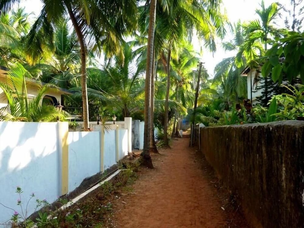 Фото Casa Candolim Beach Front