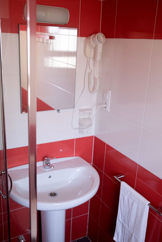 Фото Mana Mana Youth Hostel