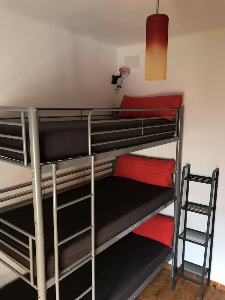 Фото Mana Mana Youth Hostel