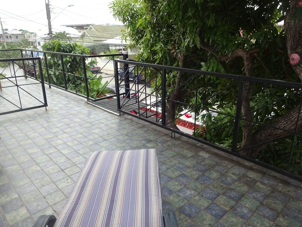 Фото Secret Haven TNT