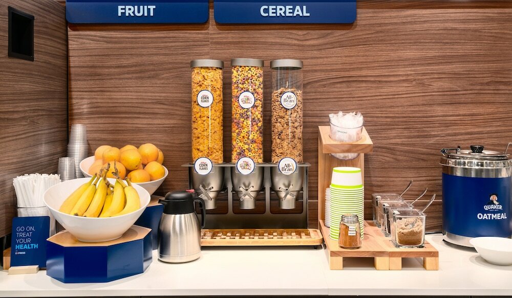 Фото Holiday Inn Express & Suites Brandon, an Ihg Hotel