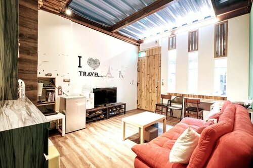 Гостиница Little Happy Hostel в Тайнани