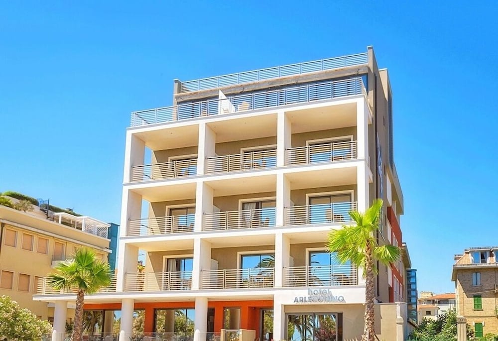 Фото Hotel Arlecchino