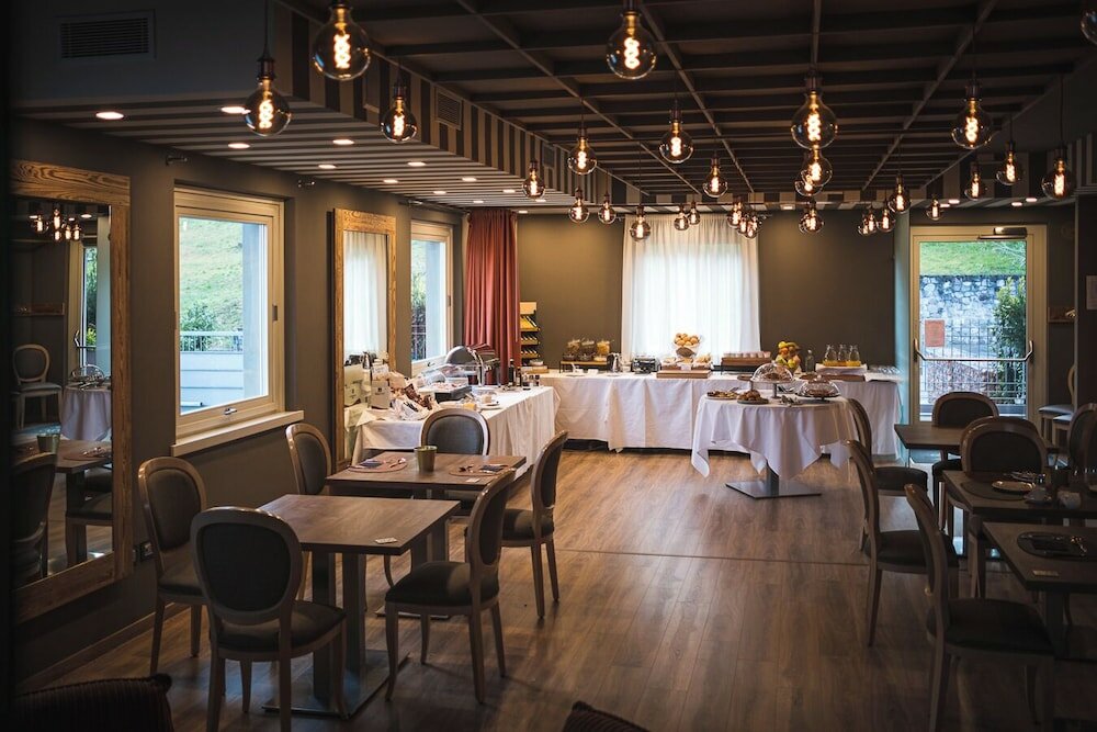 Фото Lake Hotel La Pieve