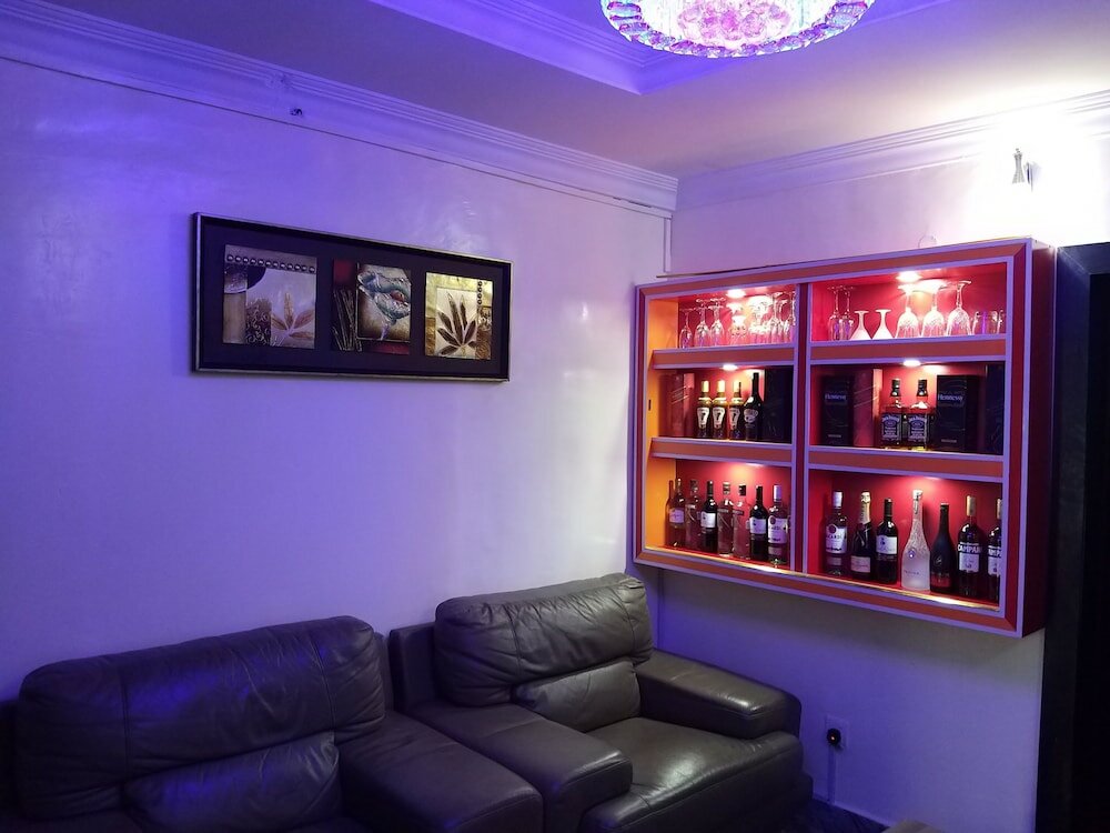 Фото Mitos Luxury Suites