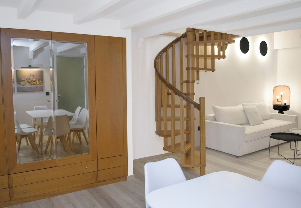 Фото Elina Hotel Apartments