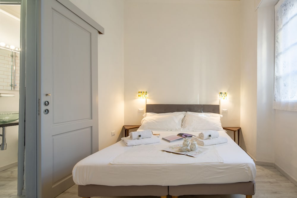 Фото Central Station Apartment