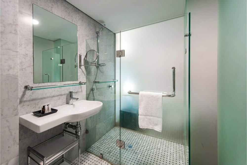 Фото Contemporary Room, Roof Terrace, Stay in the City