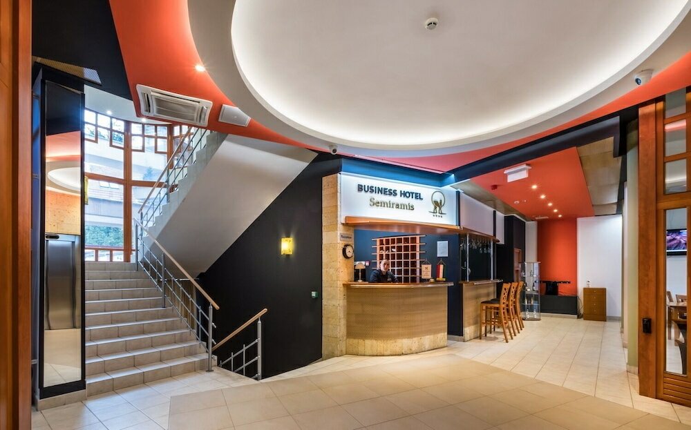 Фото Semiramis Business Hotel