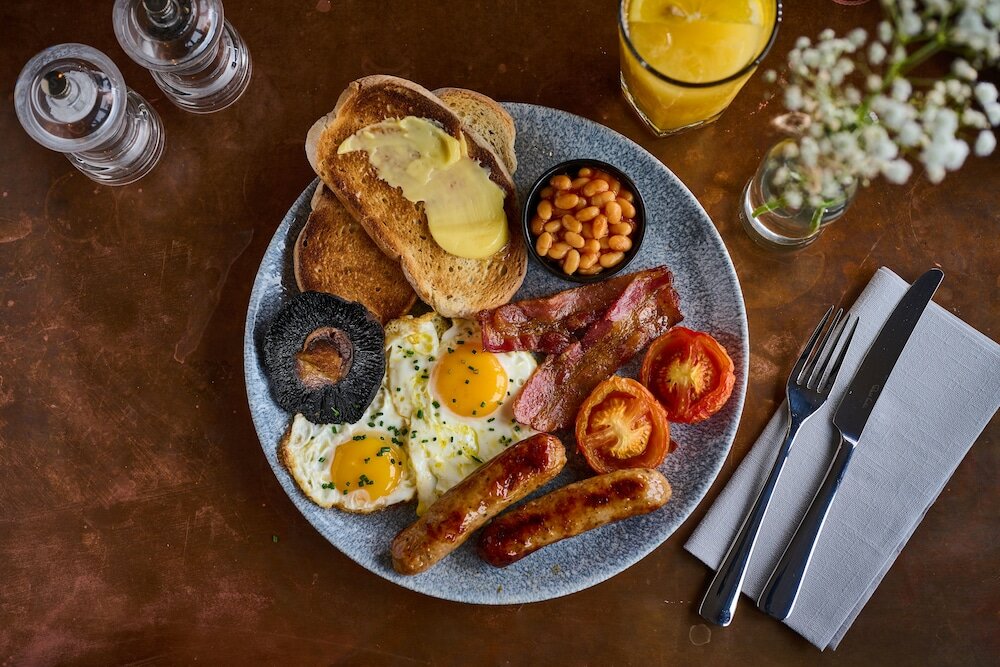 Фото The Curious Pig in the Parlour