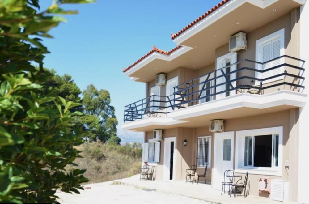 Фото Filippion Hotel