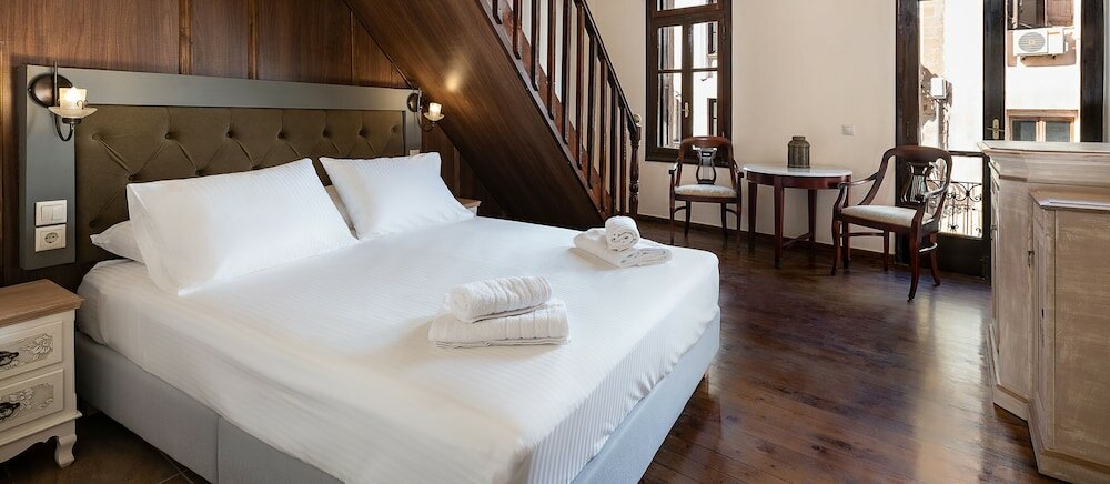 Фото Old Town Suites