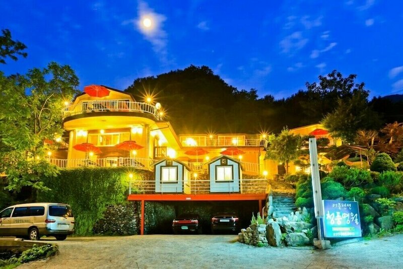 Гостиница Cheungpungmyungwol Pension