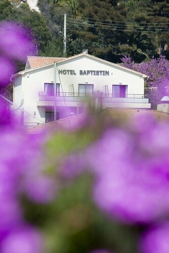 Гостиница Hotel Baptistin в Ле-Лаванду