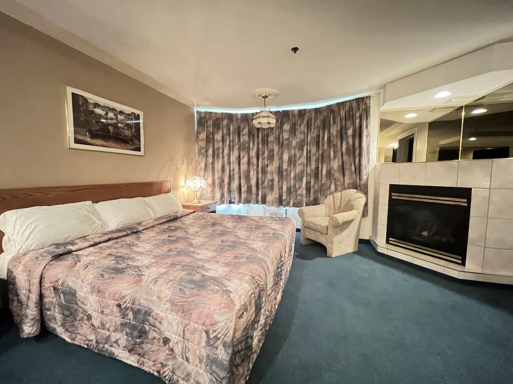 Фото Western Budget Motel Whitecourt 3