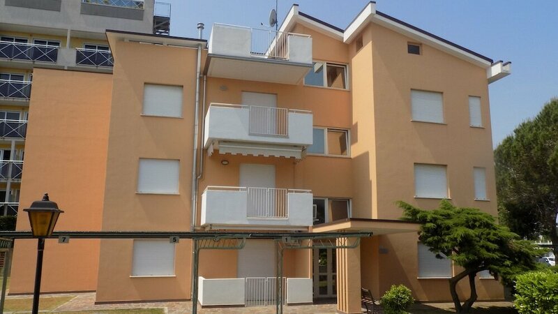 Апартаменты Apartment on the First Floor