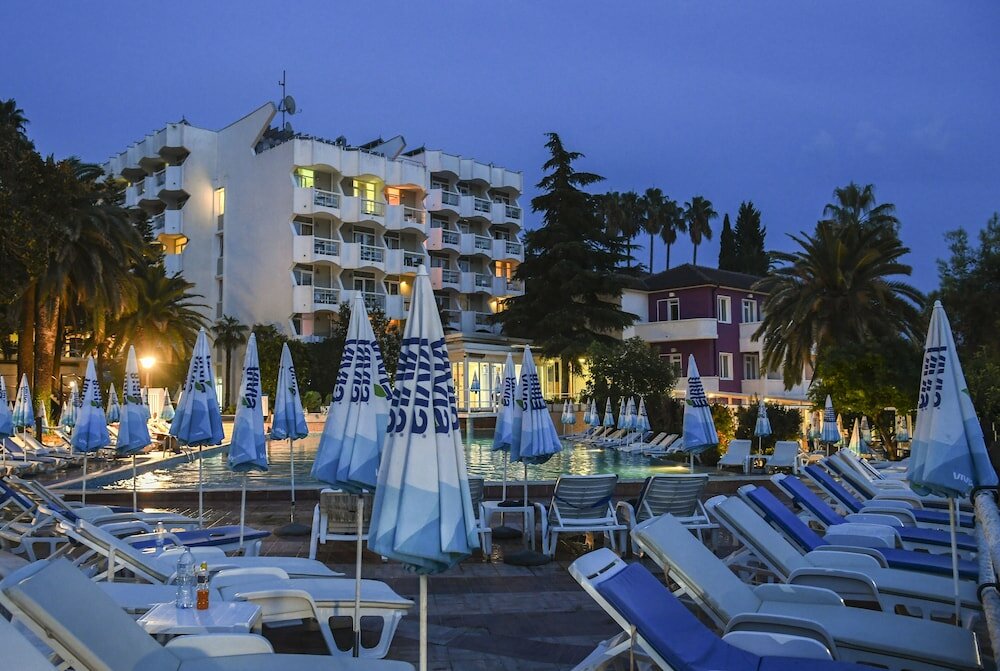 Фото Hunguest Hotel Sun Resort