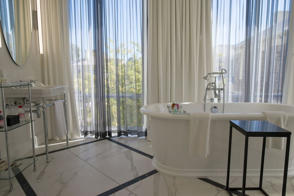 Фото Queen Victoria Hotel