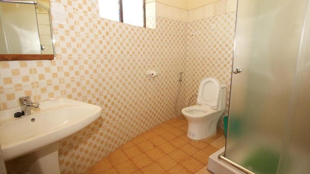 Фото Lal Hotel and SPA